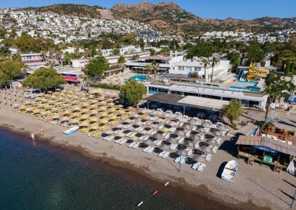 PETUNYA BEACH RESORT
