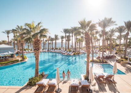 FOUR SEASONS RESORT