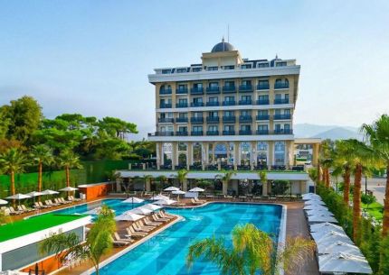 SERENITY QUEEN HOTEL