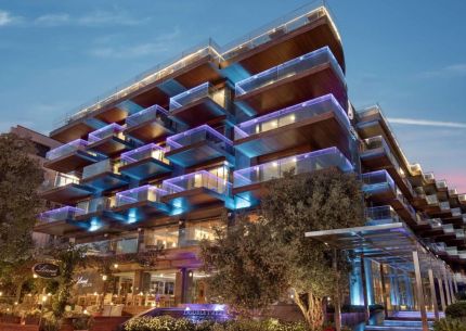 DOUBLE TREE BY HILTON KUSADASI