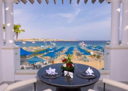 NAAMA BAY SUITES & SPA ADULTS ONLY 18+